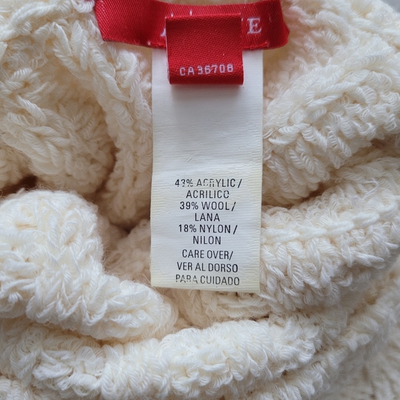 Cropped Side-Button Cream Sweater NWOT | Women's Small Turtleneck Loose Knit - Picture 12 of 16